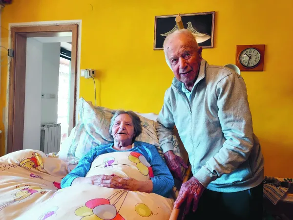 Danijela in Anton Vidmar danes praznujeta 75 let poroke