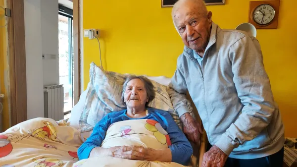 Danijela in Anton Vidmar danes praznujeta 75 let poroke