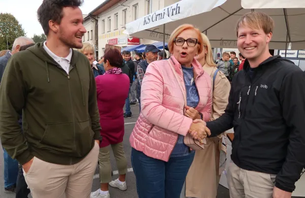 Kandidatka za županjo Idrije za listo Odgovorni za občino, odvetnica Vesna Fa&scaron;ink in kandidat stranke Zagon urbani sociolog Matevž Straus, zagotavljata sodelovanje. kakopak po volitvah v občinskem svetu.