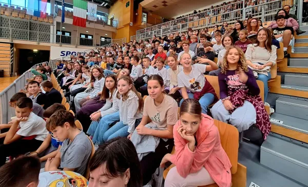 Na dogodku se je zbralo 847 učenk in učencev koprskih osnovnih &scaron;ol.