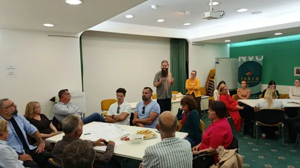 V Kopru se je v prostorih Pine odvil dogodek &Scaron;ola za župane v organizaciji Stiči&scaron;ča ISKRA.