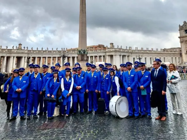 Glasba orkestra GONG je v osrčju Vatikana predstavila zgodbo dveh mest, ki ju je meja desetletja razdvajala, danes pa skupaj ustvarjata novo čezmejno identiteto skozi kulturne projekt.