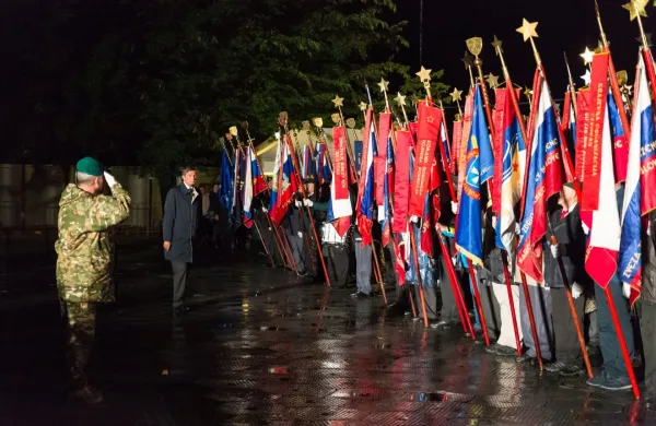 Vrnitev Primorske k matični domovini, proslava, prapor&scaron;čaki, Nova Gorica, zastava
