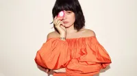 La chanteuse Lily Allen pose pour la campagne de sex toys de la marque allemande Womanizer German sex toy label Womanizer has now tapped Lily Allen for a new campaign. In the latest visuals, the Smile singer talks everything from her own experiences with sexual pleasure, to her collaborative product dubbed Liberty. So I've got a little secret. I masturbate. But why is saying it out loud so weird? the musician asks. Joining Womanizer as a Chief Liberation Officer, Allen is spearheading the company's new IMasturbate campaign, which raises awareness of female masturbation. Furthering the initiative, the duo has created a limited-edition toy called Liberty, ideal for exploring and challenging myths behind masturbation. Arriving in a vibrant pink and orange color palette, the compact gadget provides six intensity levels that can be activated with two simple buttons. The water-resistant toy is complete with a magnetic cap.,Image: 565177118, License: Rights-managed, Restrictions:, Model Release: no, Credit line: Womanizer via Bestimage/Bestimage/Profimedia