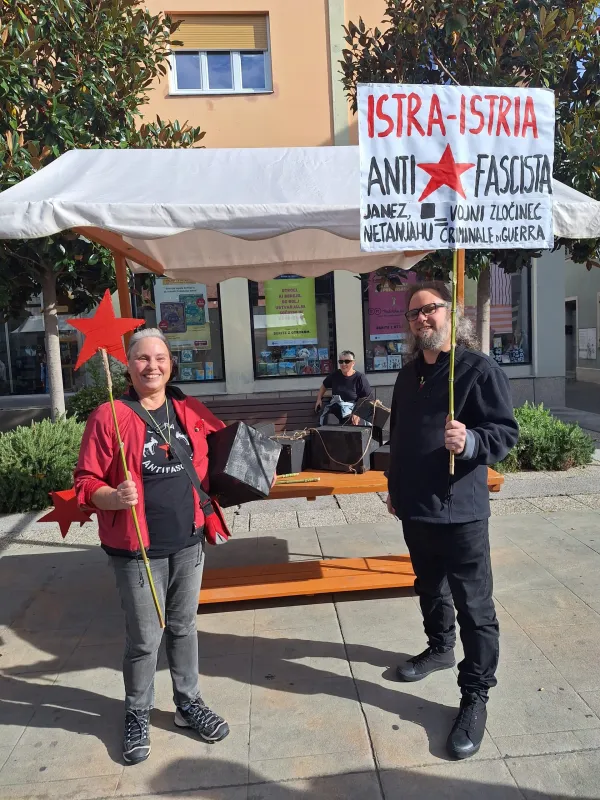 Del civilne družbe se je uprl državni proslavi ob dnevu suverenosti v Kopru.