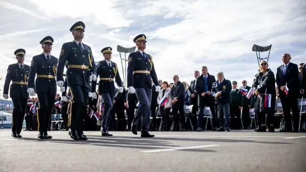 Kako je na proslavi zatajil državni protokol? Ksenija Benedetti: &ldquo;Če je prostor za vojsko, je prostor tudi za pregled.&rdquo;