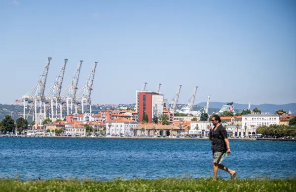 Koper.Soncen dan v Kopru.