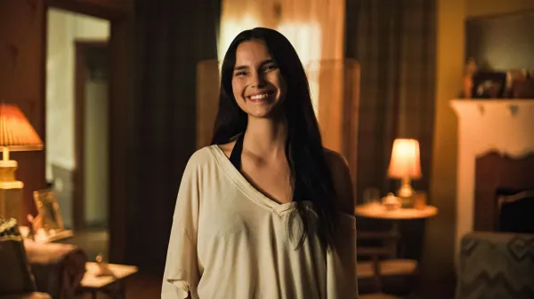 Med največje "horror" uspe&scaron;nice leto&scaron;njega leta gotovo uvr&scaron;čamo Obsedenost, v kateri kot "obsedena" Nikki blesti Inde Navarrette.