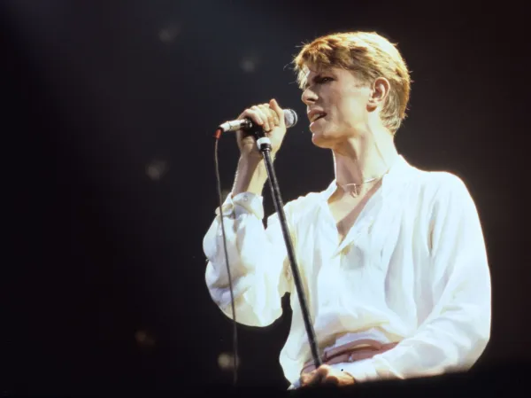 Na Berlinalu tudi neobjavljeni koncertni posnetki Davida Bowieja