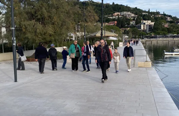 &Scaron;olske počitnice in lepa jesen polnijo hotele ob morju